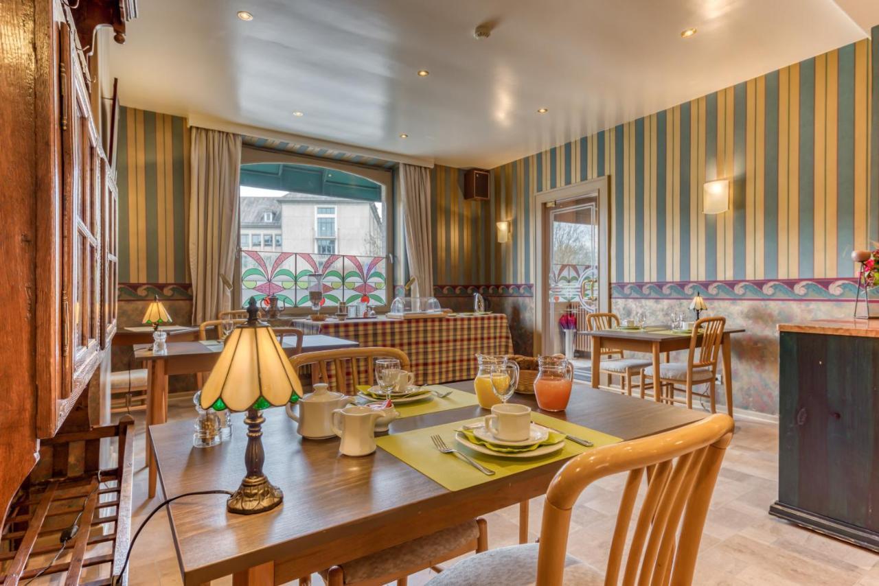 Hotel Le Cor De Chasse Saint-Hubert Kültér fotó