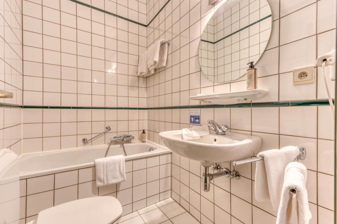 Hotel Le Cor De Chasse Saint-Hubert Kültér fotó