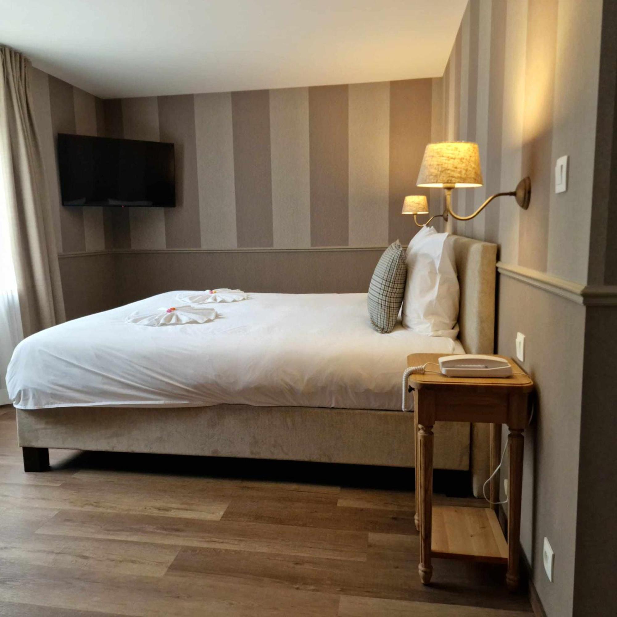 Hotel Le Cor De Chasse Saint-Hubert Kültér fotó